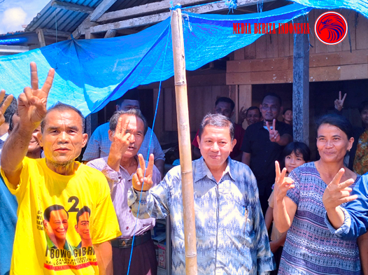 Blusukan Paslon AFO Urut 2 Dipekan Bawolato Dapatkan Sapaan Dukungan dari Warga