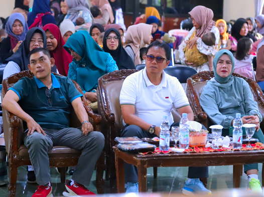 Menghadiri Kegiatan Program Makan Bergizi Bersama Ibu Hamil dan Menyusui