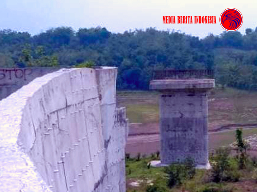 Pembangunan Jembatan Gilirejo Miri Sragen Mangkrak Era Bupati Yuni Sukowati