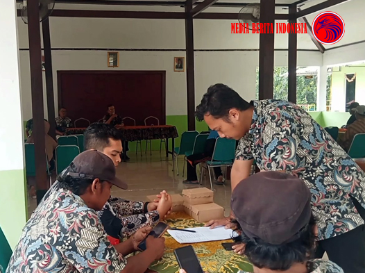 PENGEMBALIAN DANA PTSL 2018 Oleh kades Geneng