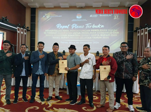 Pleno Rekapitulasi KPU Pesisir Selatan