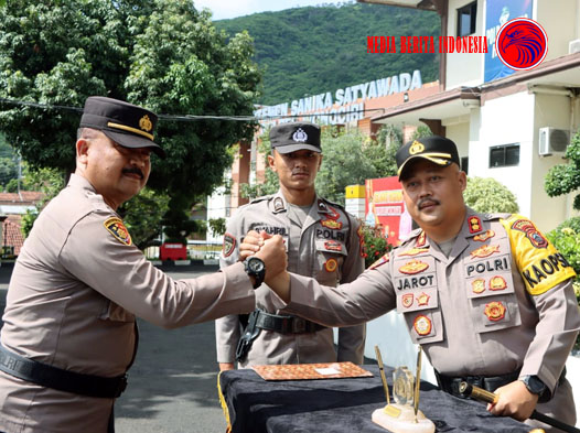 Polres Wonogiri Upacara Penyerahan Jabatan Kapolsek Nguntoronadi Dan Kenaikan Pangkat Pengabdian