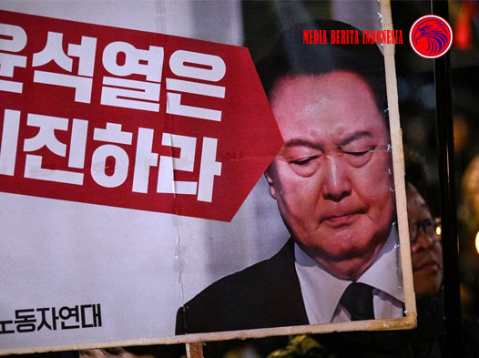 Presiden Korea Selatan yang Terbelit Skandal dan Darurat Militer