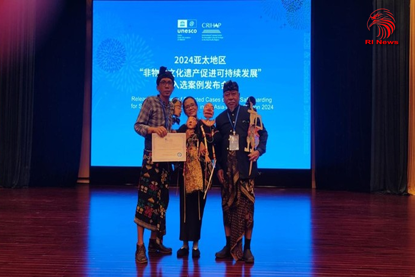 Sekolah Pedalangan Wayang Sasak Gelar Pertunjukan di Beijing