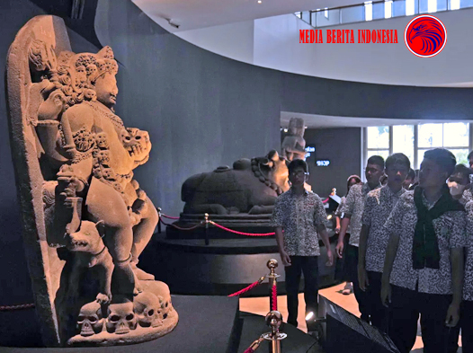 Indonesia Memamerkan Artefak Kembalian Belanda Yang Sudah Lama Dicari