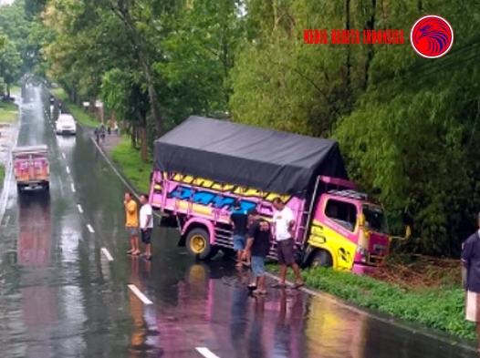 Jalan Raya Jatisrono-Slogohimo