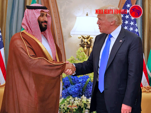 Putra Mahkota Saudi Mengatakan Kerajaan Bermaksud untuk Menginvestasikan $600 Miliar di AS Selama Percakapan Telepon dengan Trump