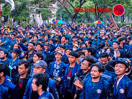 Massa BEM Mahasiswa Demo