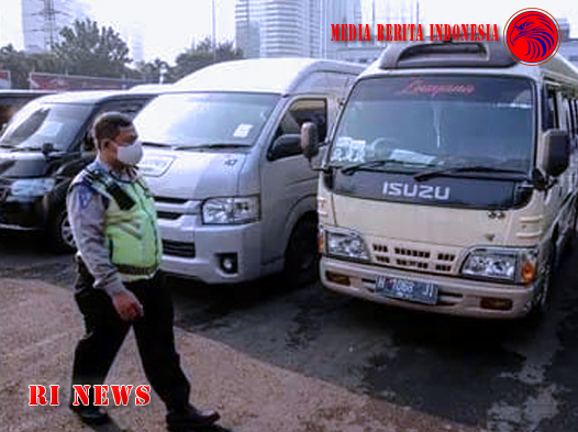 Ada Travel Gelap Menjamur