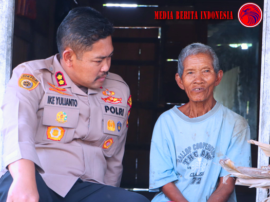 Kapolres Grobogan Beri Bantuan Untuk Lansia Disabilitas Korban Pencurian