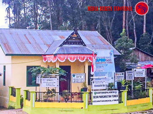 Kepala Desa Pargarutan Tonga Saat Dikonfirmasi Diduga Tidak Punya Nyali Lebih Memilih Diam