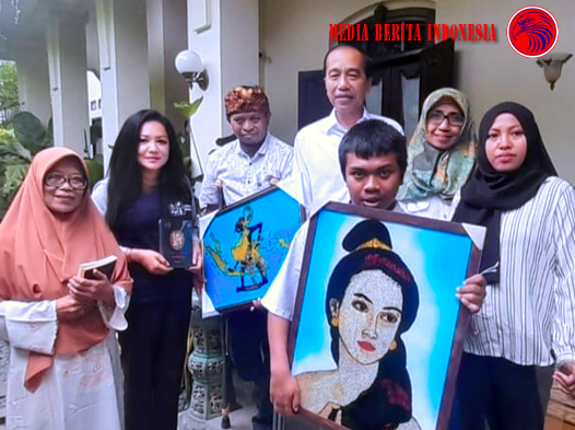 Mengunjungi Rumah Jokowi Untuk Dapatkan Motivasi