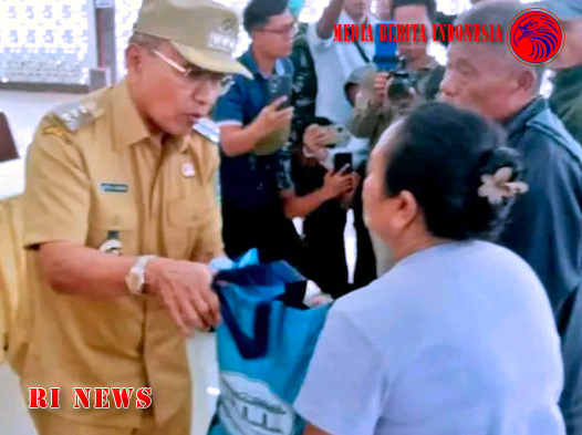 Paket Sembako dari Wapres RI Kepada Korban Banjir di Parapat Kabupaten Simalungun