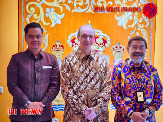 Pemkab Jepara Menjajaki Kerja-sama Pemasaran Mebel Ukir dengan Spanyol
