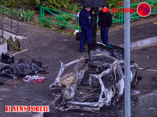 Akibat Bom Mobil di Luar Moskow