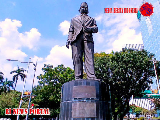 Gubernur DKI Pramono Pindahkan Patung MH Thamrin ke Museum