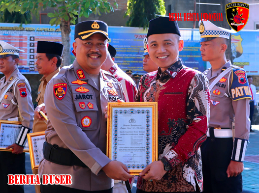 Polres Wonogiri Berikan Penghargaan kepada Personel dan Masyarakat
