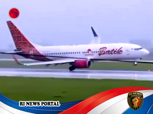 Pesawat Batik Air Tergelincir di Soekarno-Hatta Akibat Cuaca Buruk