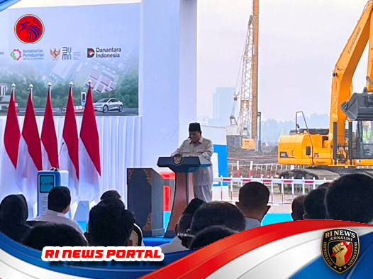 Presiden Prabowo Tegaskan Hilirisasi SDA sebagai Visi Historis Bangsa pada Groundbreaking Industri Baterai di Karawang