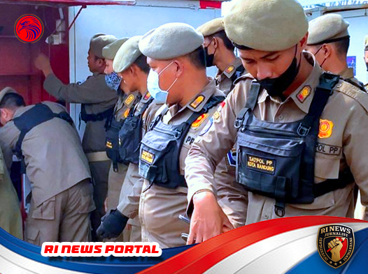 Satpol PP Bandung Intensifkan Pengawasan di Teras Cihampelas untuk Menjaga Ketertiban Ruang Publik