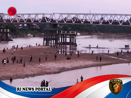 Fenomena Pasir Timbul di Sungai Melawi