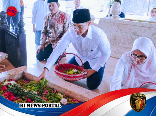 Kaesang Pangarep Ziarah ke Makam Para Mantan Presiden Indonesia