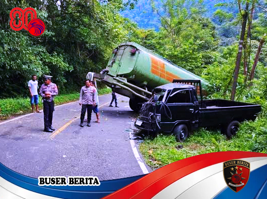 Kecelakaan Lalu Lintas di Jalur Pegunungan Sumatera Barat