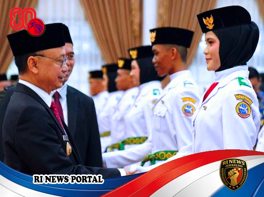 Pengukuhan Paskibraka Kota Pontianak 2025