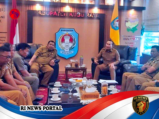 Bupati Kubu Raya Dorong Pengawasan Jalan Desa untuk Kurangi Dampak Kendaraan Berat