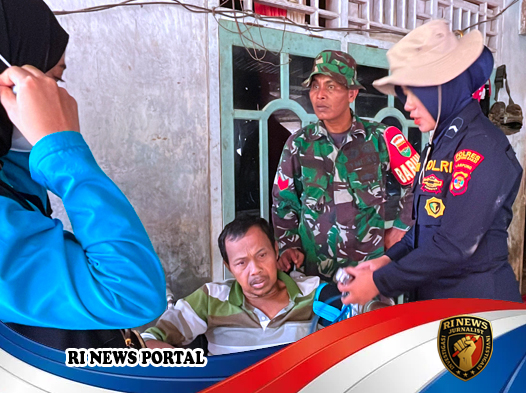 Polres Lampung Barat Gelar Pemeriksaan Kesehatan Gratis untuk Korban Banjir Bandang di Suoh