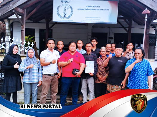 Warga Tunggul Pandean Lawan Raksasa Listrik