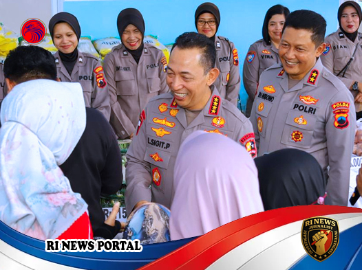 Kapolri Listyo Sigit Prabowo Resmikan Gerakan Pangan Murah di Semarang