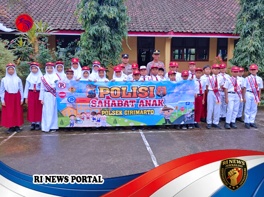 Polsek Girimarto Tanamkan Patriotisme dan Kesadaran Keamanan Digital Lewat Police Go To School di SDN 3 Selorejo