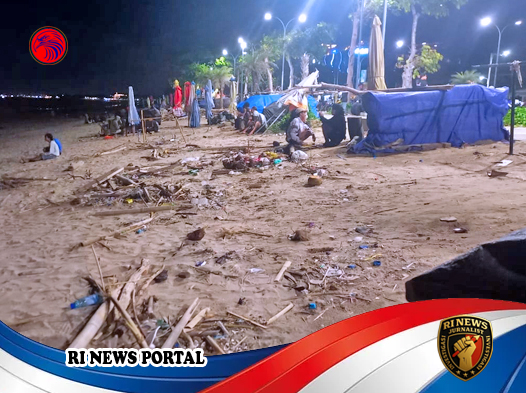 Tumpukan Sampah Pasca-Bencana Ancam Citra Ikon Wisata Bali