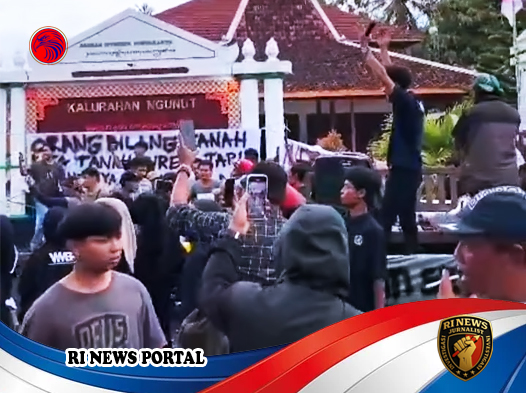 Tuntut Transparansi Dana Desa Senilai Ratusan Juta