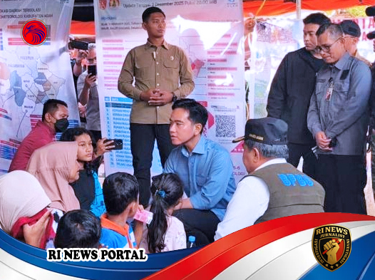 Wakil Presiden Gibran Kunjungi Korban Banjir Bandang Agam