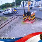 Kesigapan Perwira Polisi Selamatkan Nyawa di Perlintasan Rel Semarang