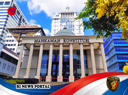 MK Tolak Gugatan Autentikasi Faktual Ijazah Capres-Cawapres