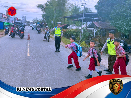 Satlantas Polres Melawi Terapkan Pendekatan Humanis dalam Pengaturan Lalu Lintas