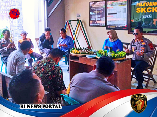 Warga Adiwerna Rayakan Ulang Tahun Kapolsek dengan Kebersamaan yang Menyentuh