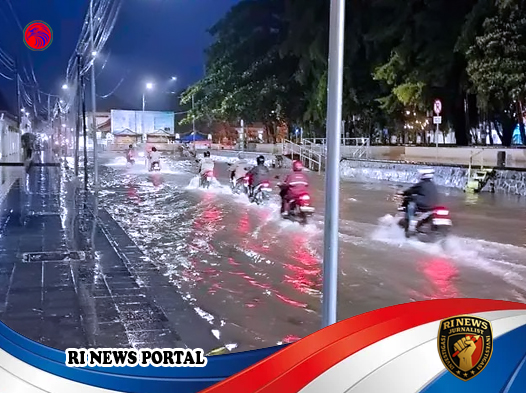 Banjir Kembali Melumpuhkan Pusat Kota Brebes