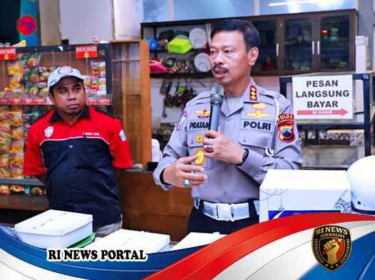 Polantas Jalin Keakraban dengan Ojol di Angkringan Jelang Buka Puasa