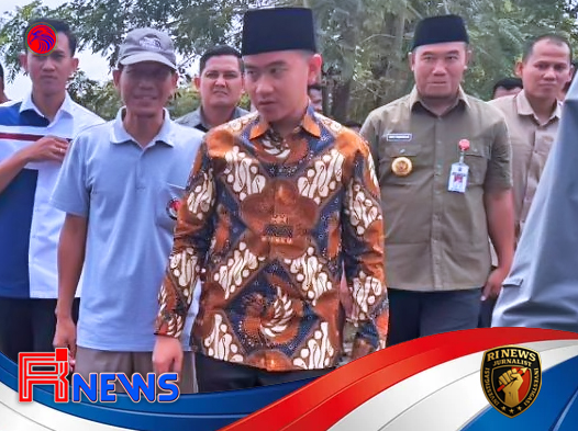 Gibran Rakabuming Raka Tinjau Langsung Pengaspalan di Pelosok Sragen