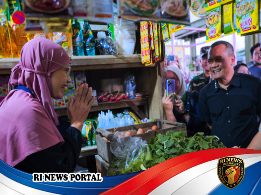 Gubernur Luthfi Blusukan ke Pasar Gede Solo