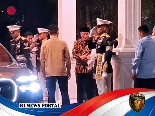 Jokowi dan Gibran Satu Mobil Usai Diskusi Kebangsaan di Istana