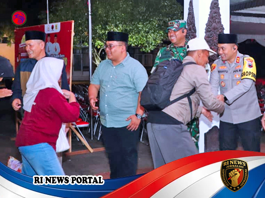 Pemudik Lebaran Disambut Hangat di Tengah Malam