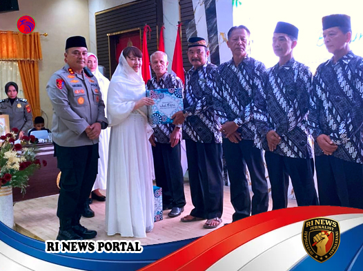 Polres Melawi Pererat Ikatan Keluarga Besar Polri dan Para Santri