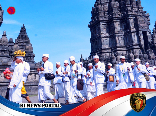 Ribuan Umat Hindu Gelar Tawur Agung Kesanga di Prambanan