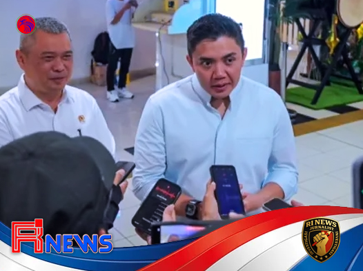 Seskab Teddy dan Menhub Dudy Sidak Dini Hari di Pulo Gebang