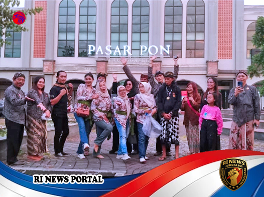 Takjil di Bawah Sayap Garuda